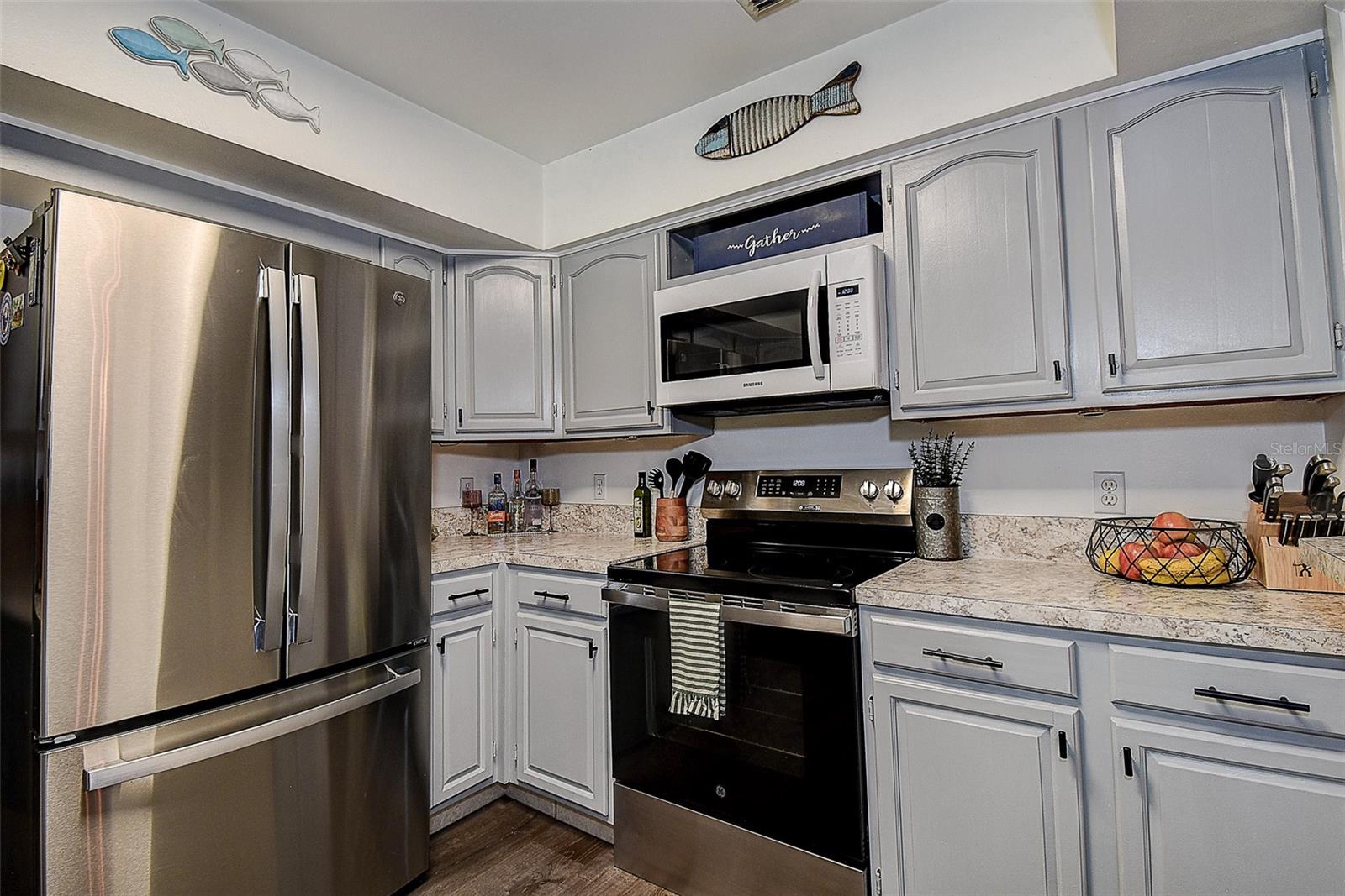 Image 17 of 35 For 8497 137th Street