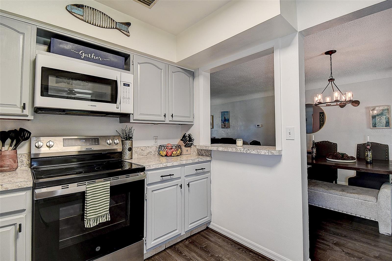 Image 18 of 35 For 8497 137th Street