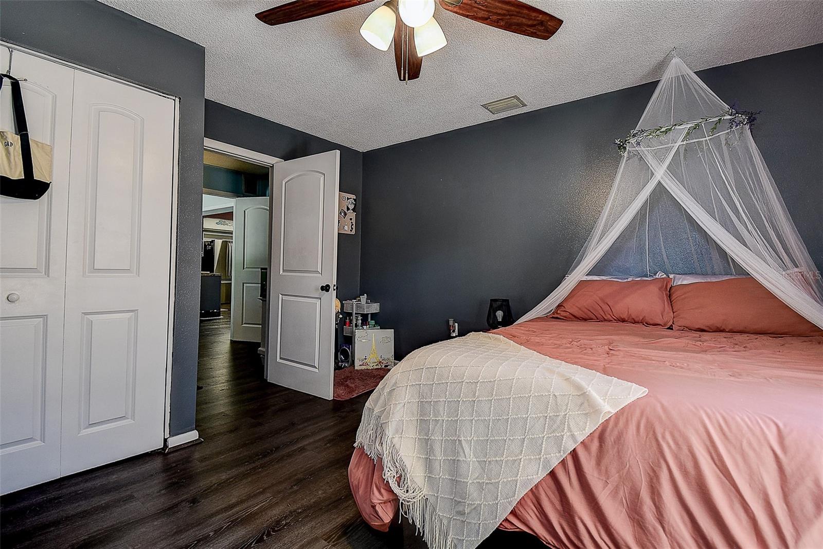 Image 29 of 35 For 8497 137th Street