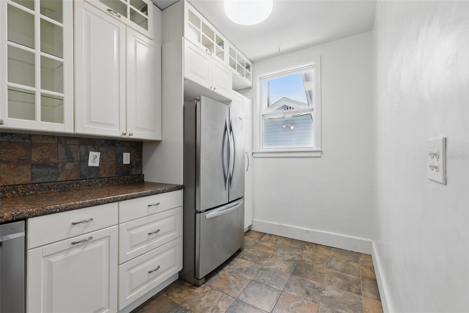 Image 15 of 35 For 2710 8th Avenue N