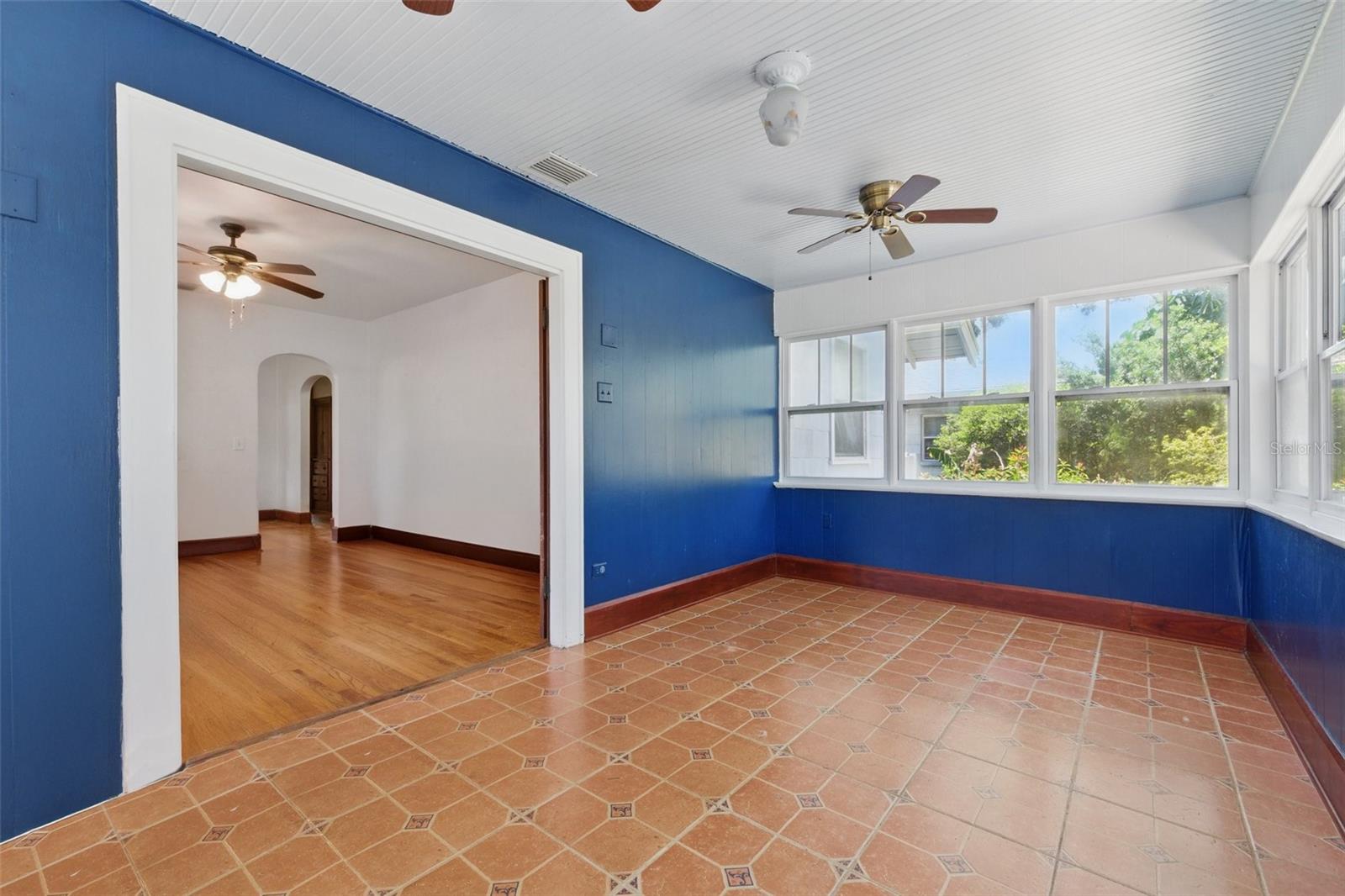 Image 4 of 35 For 2710 8th Avenue N