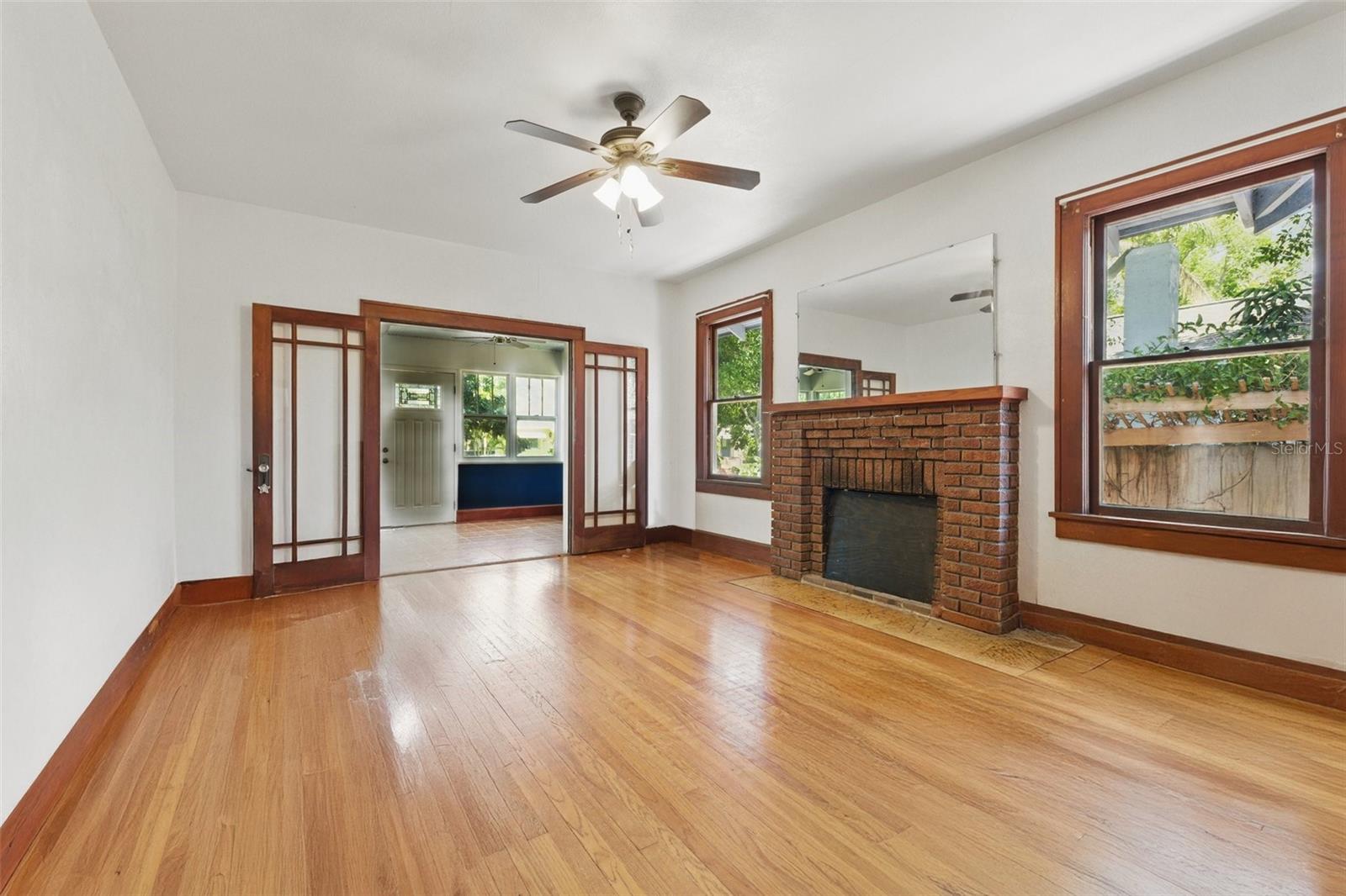Image 7 of 35 For 2710 8th Avenue N