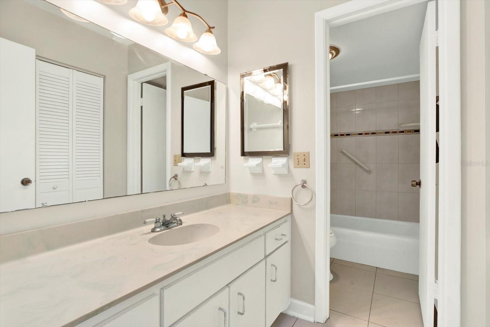 Image 18 of 38 For 8520 Woodall Court