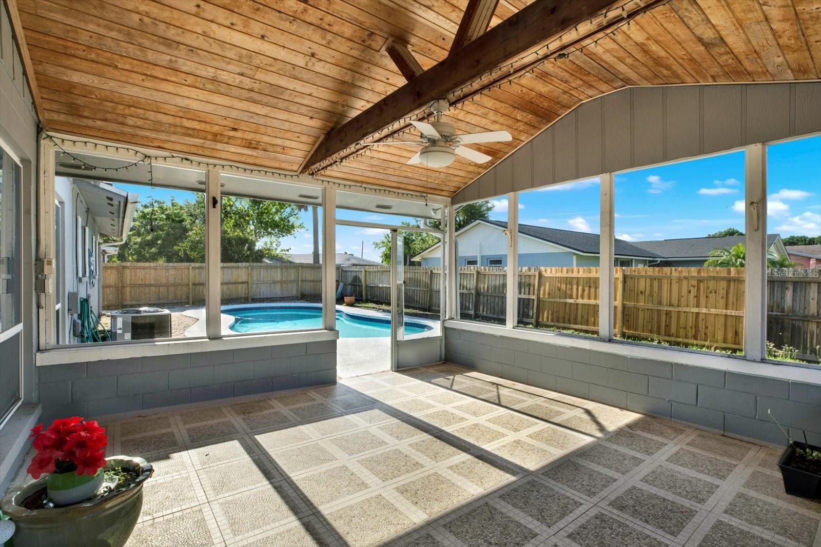 Image 22 of 38 For 8520 Woodall Court