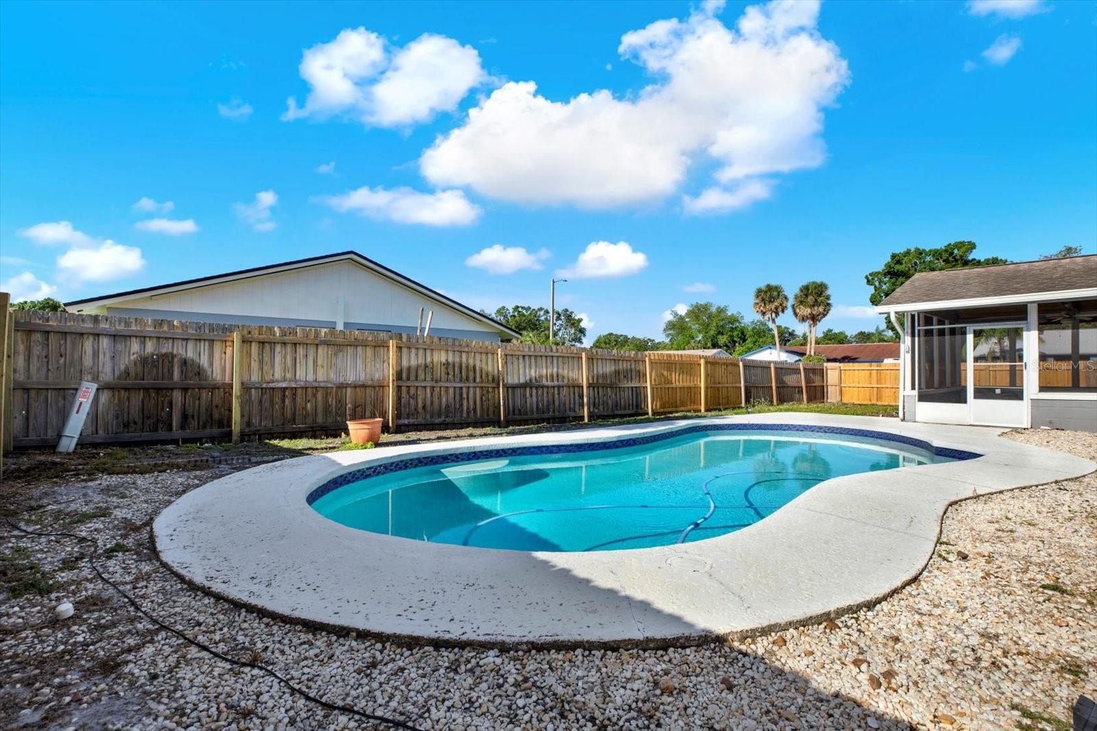 Image 24 of 38 For 8520 Woodall Court