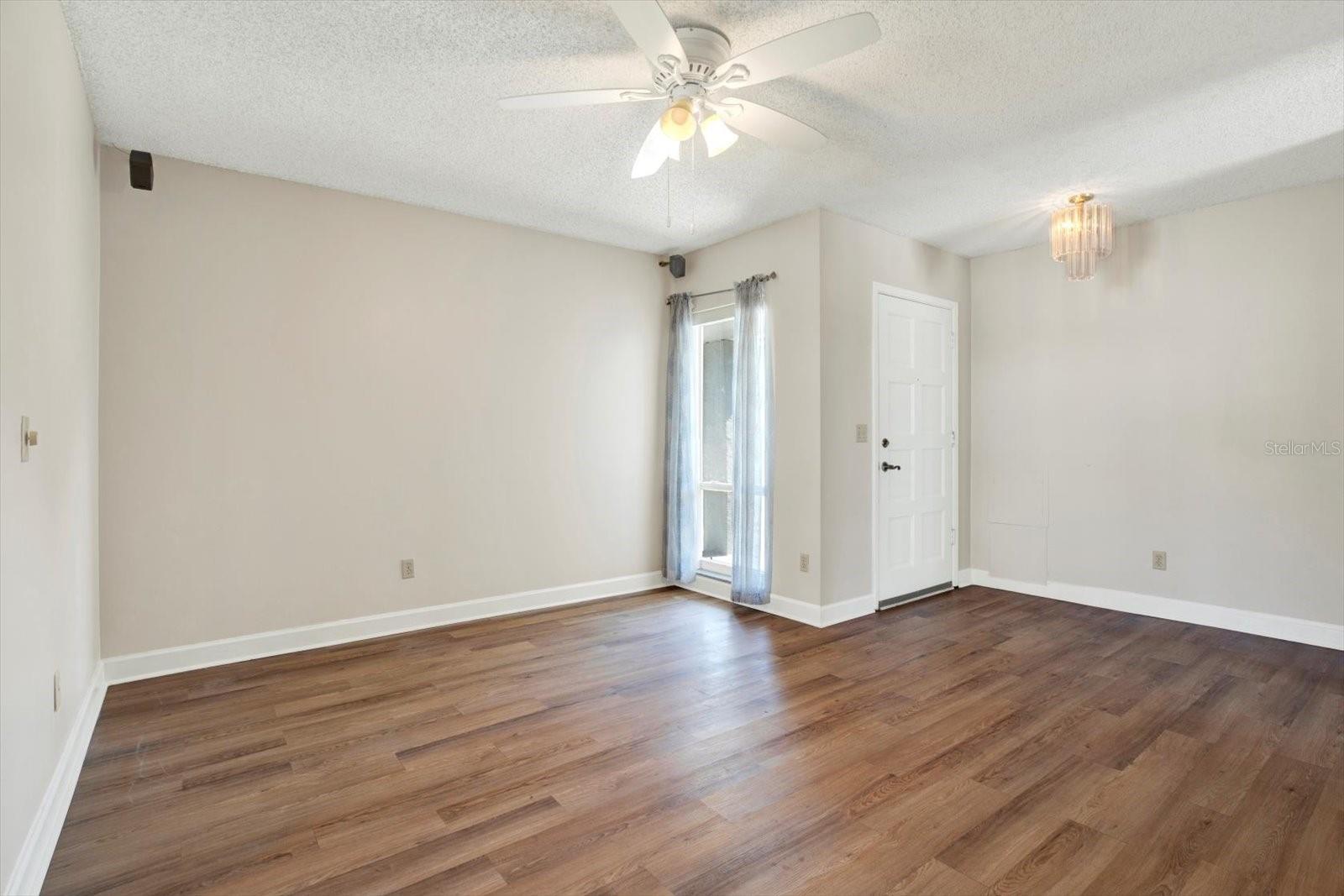Image 3 of 38 For 8520 Woodall Court