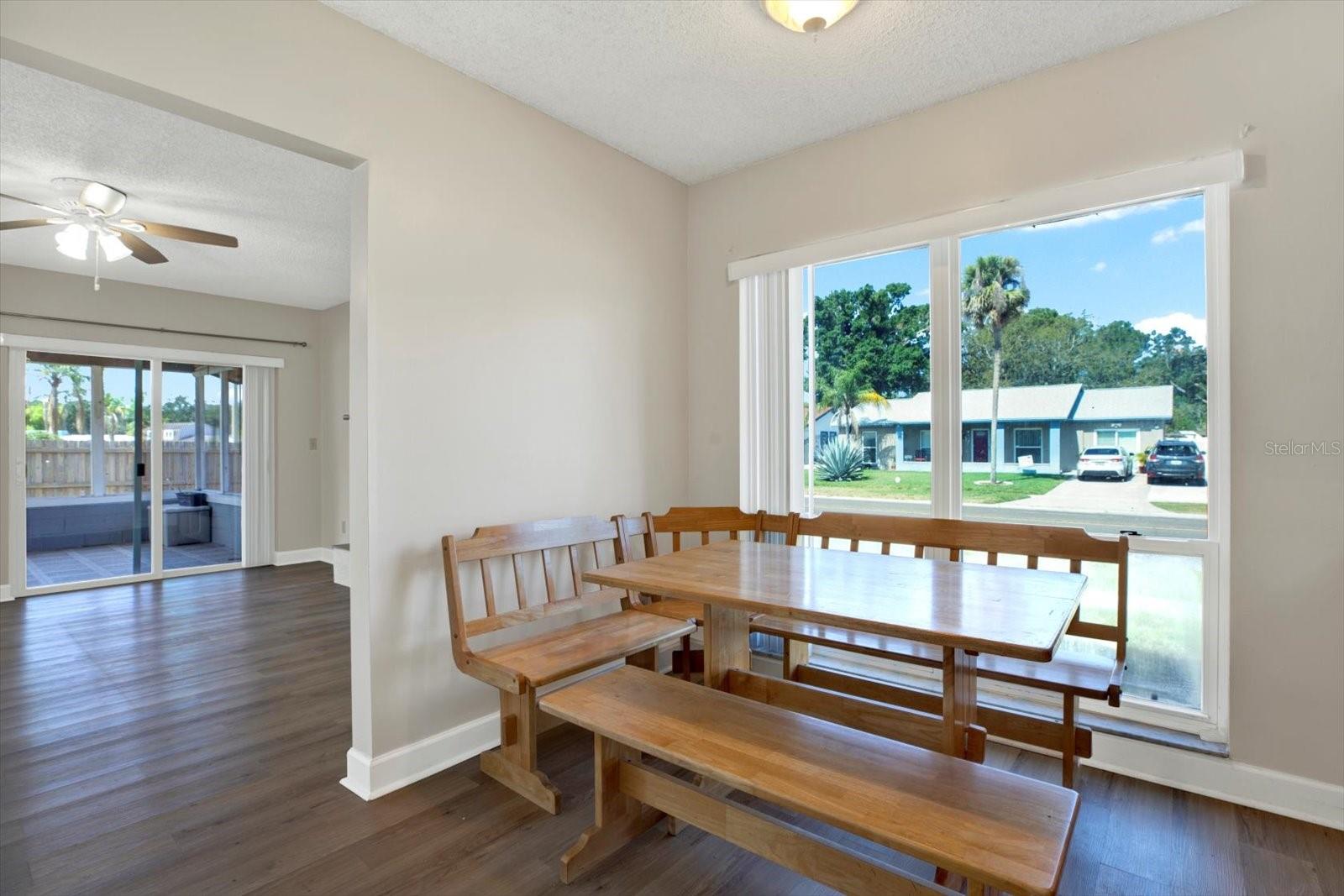 Image 8 of 38 For 8520 Woodall Court