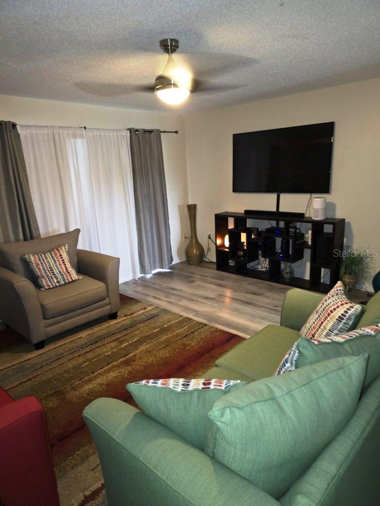 Image 5 of 14 For 6026 1st Avenue S 10