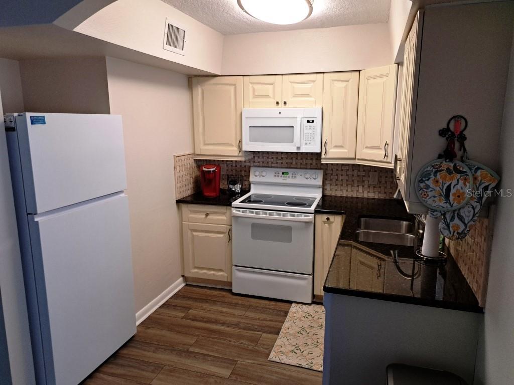 Image 7 of 26 For 9940 47th Avenue N 108