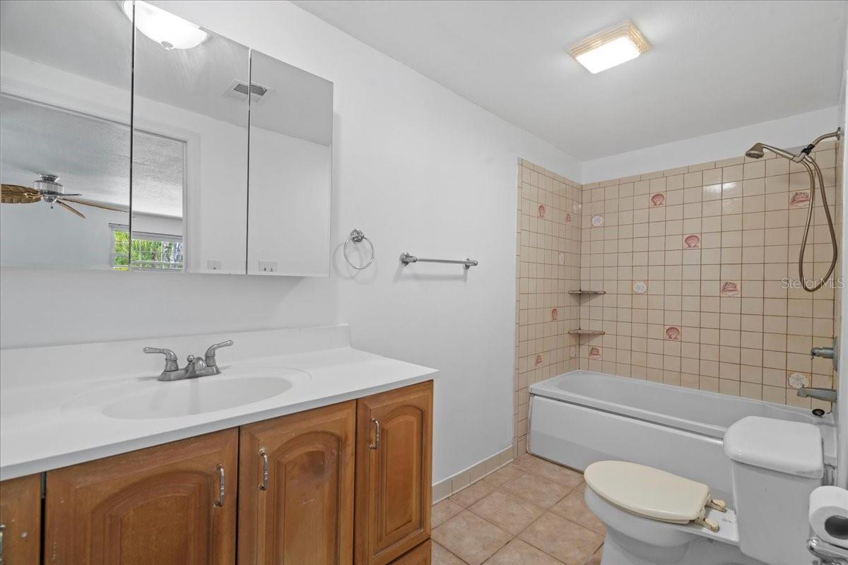 Image 12 of 62 For 7095 South Street