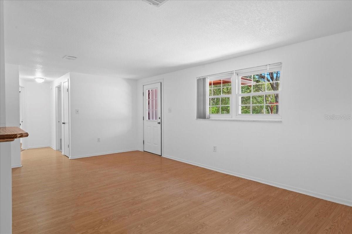 Image 6 of 62 For 7095 South Street