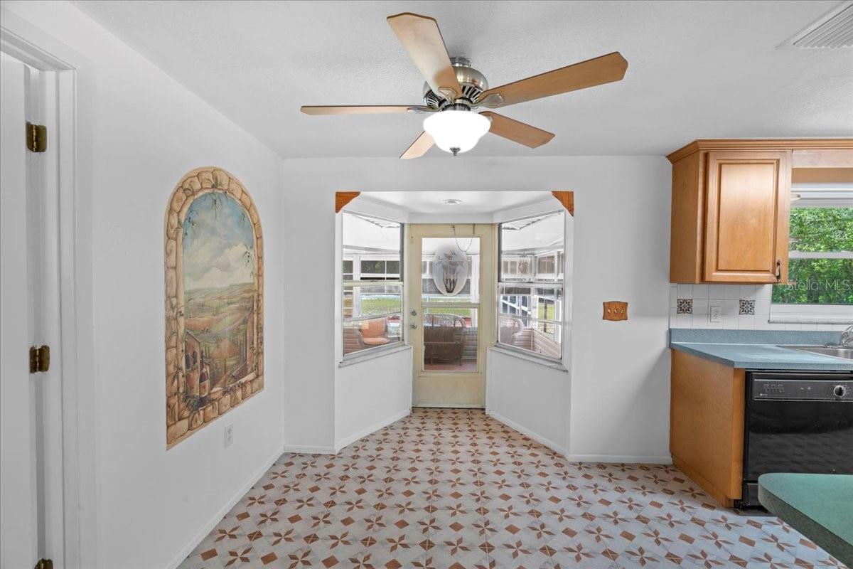 Image 9 of 62 For 7095 South Street
