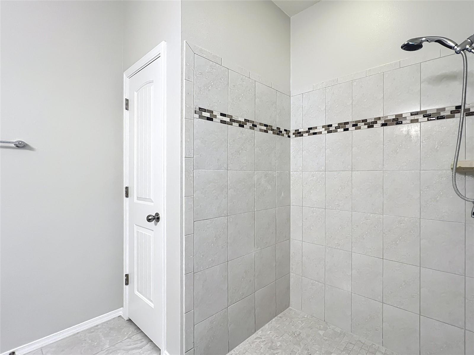 Image 41 of 70 For 15579 Stone House Drive
