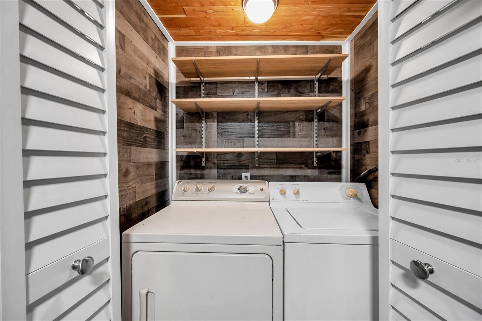 Image 36 of 57 For 1111 32nd Street N