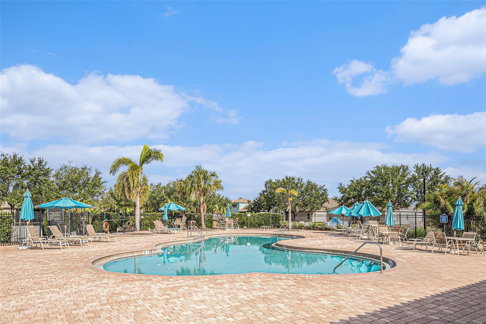 Image 23 of 30 For 1843 Mira Lago Cir