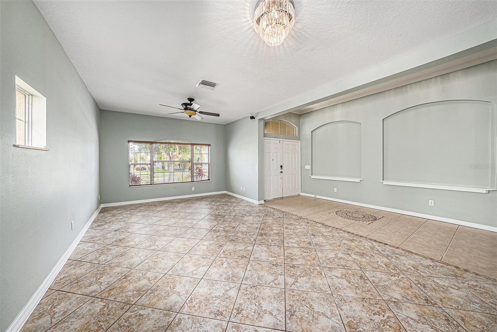 Image 5 of 30 For 1843 Mira Lago Cir
