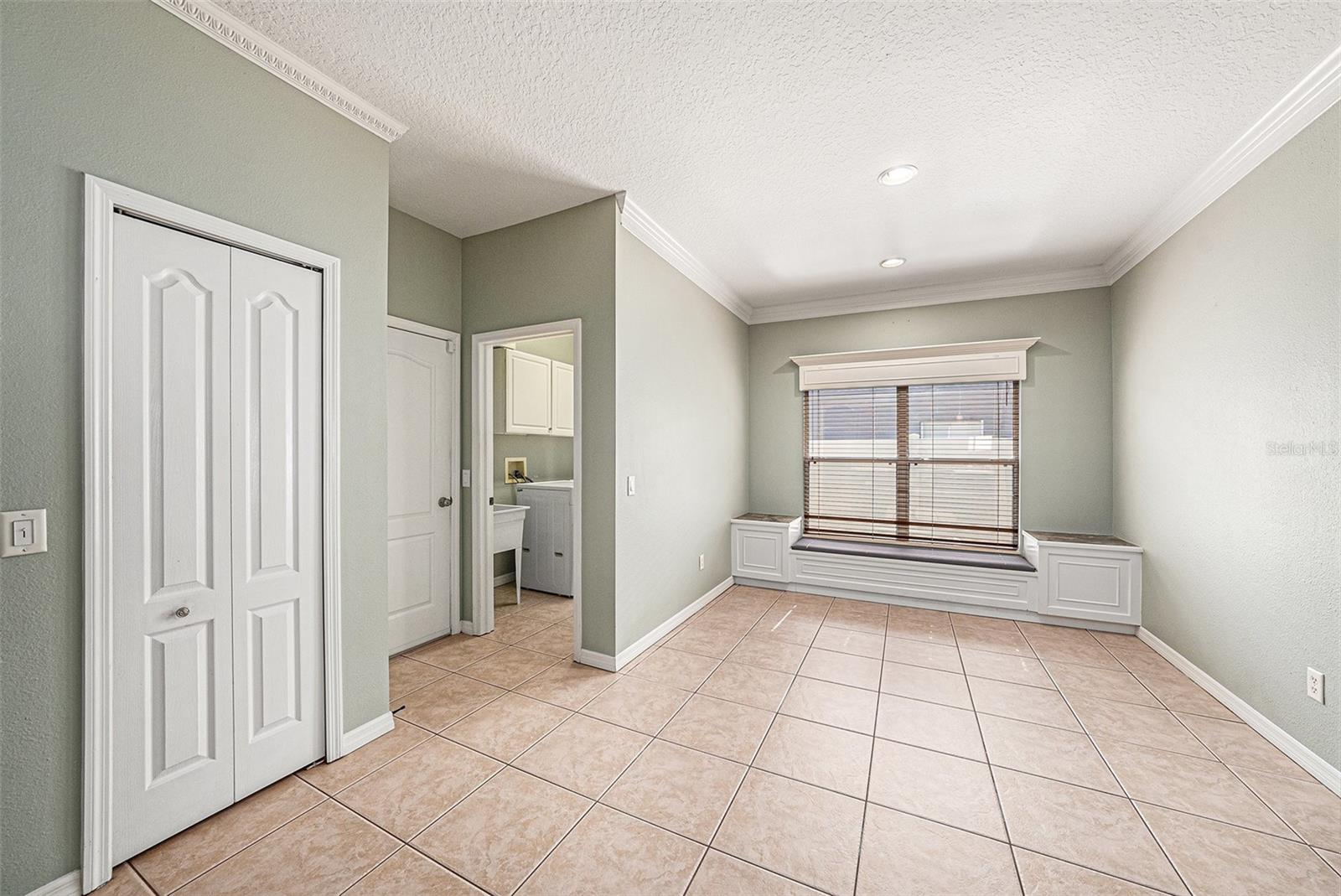Image 8 of 30 For 1843 Mira Lago Cir