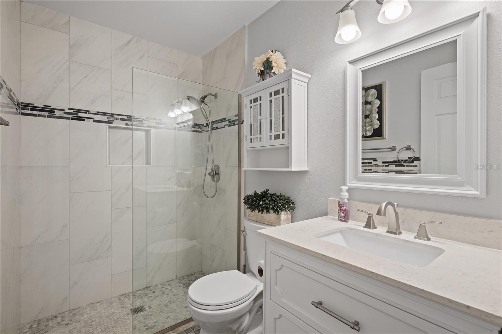 Image 14 of 28 For 1300 Shady Pine Way  B