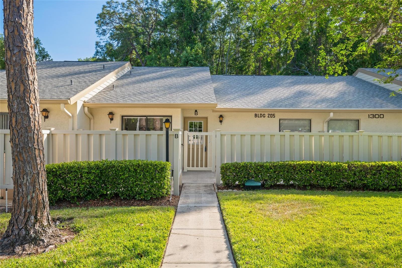 Image 3 of 28 For 1300 Shady Pine Way  B