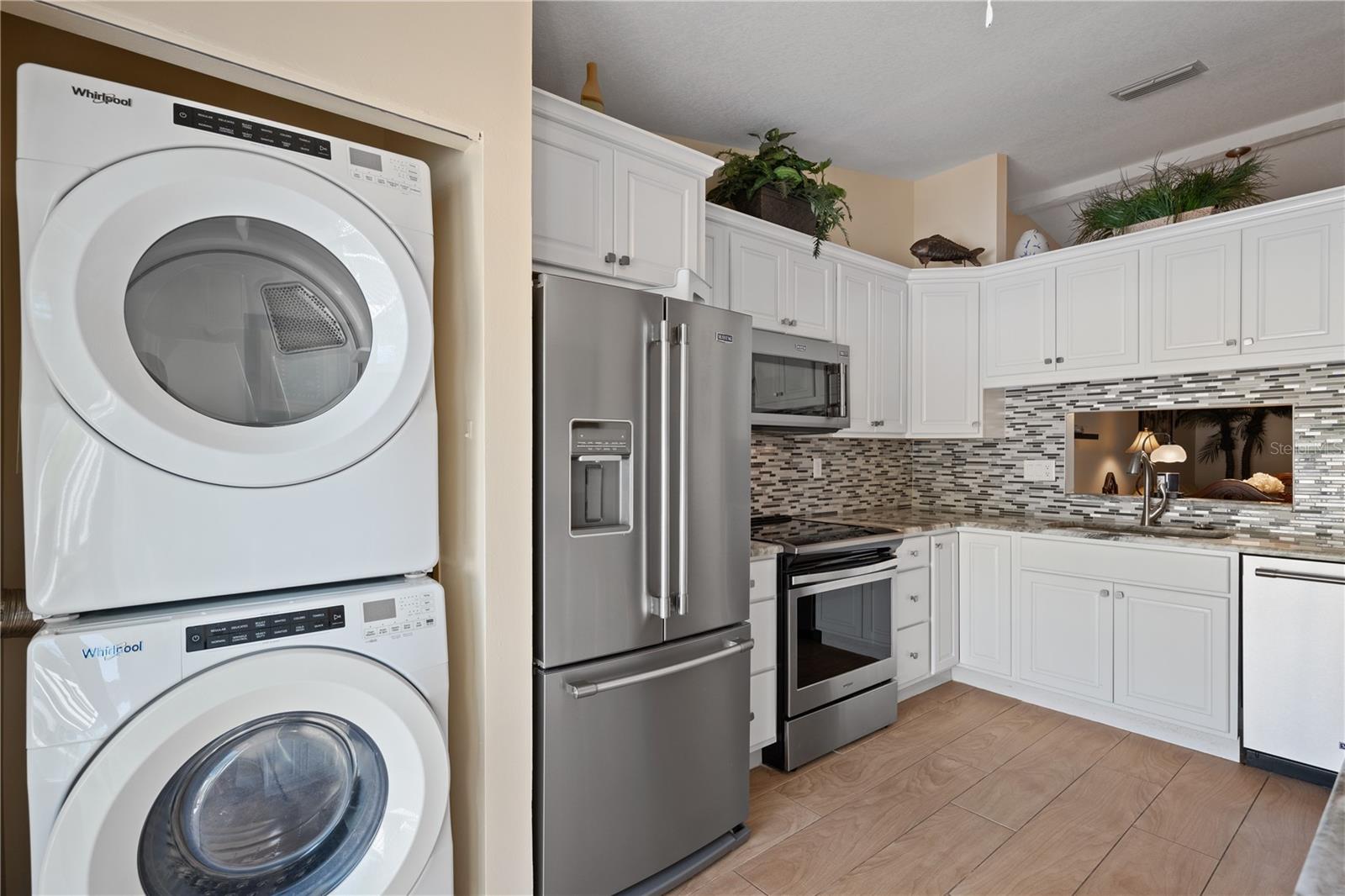 Image 6 of 28 For 1300 Shady Pine Way  B