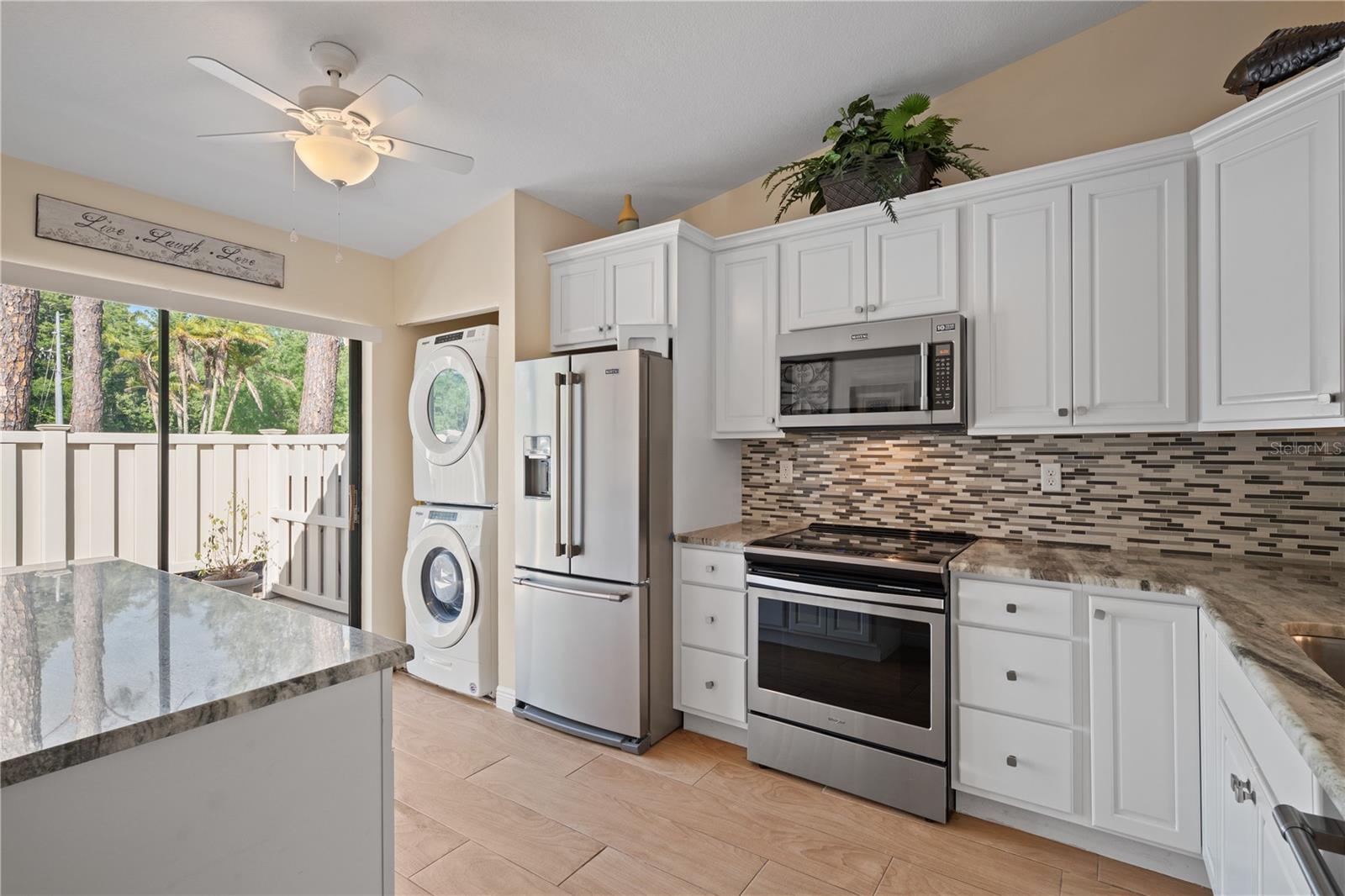 Image 7 of 28 For 1300 Shady Pine Way  B