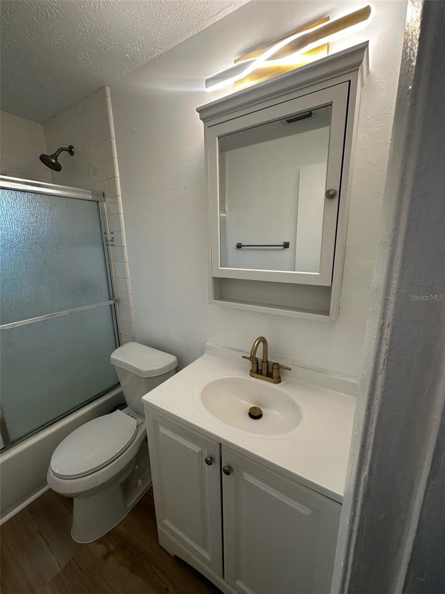 Image 12 of 14 For 4009 Bird Street A