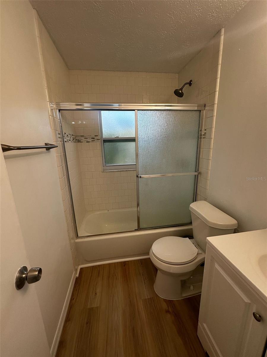 Image 4 of 14 For 4009 Bird Street A