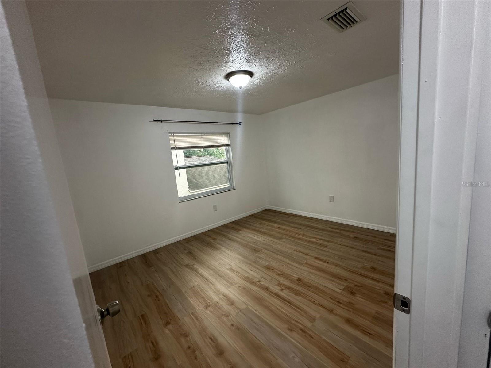 Image 9 of 14 For 4009 Bird Street A