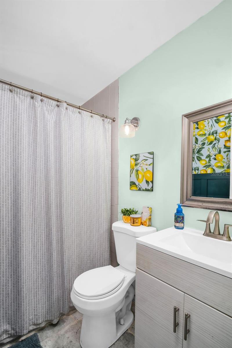 Image 11 of 38 For 3621 18th Street N