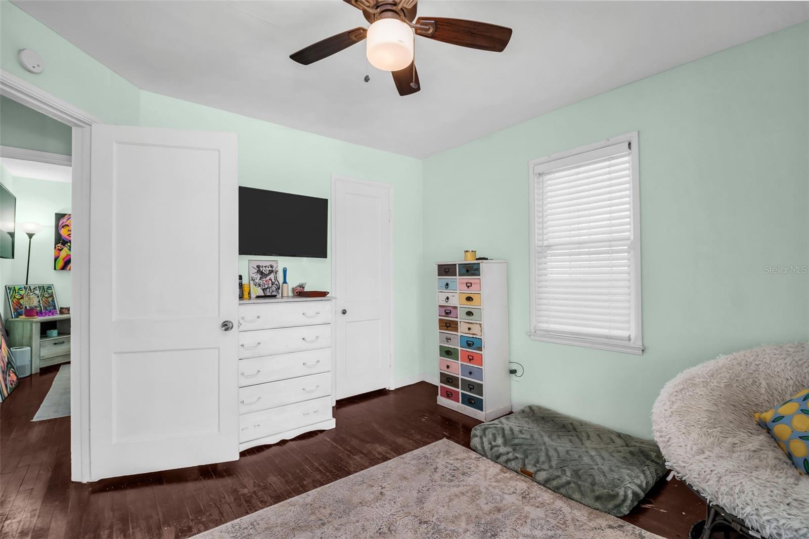 Image 13 of 38 For 3621 18th Street N