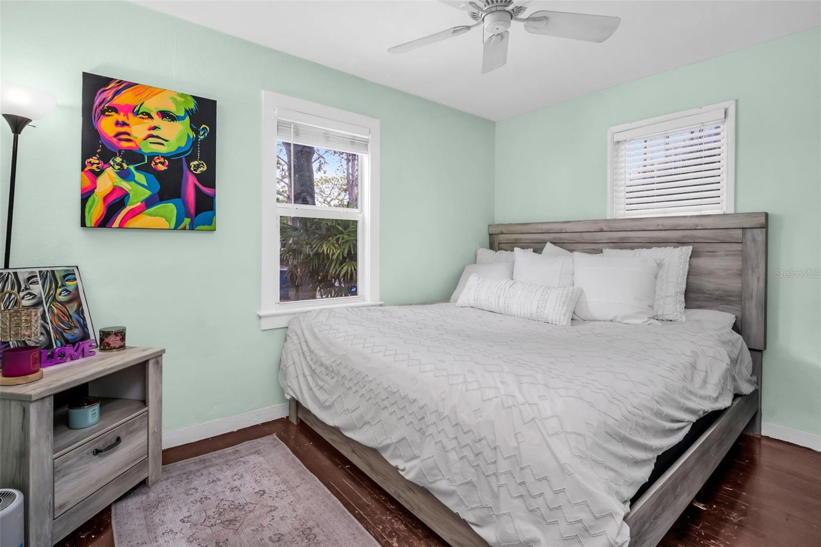 Image 15 of 38 For 3621 18th Street N