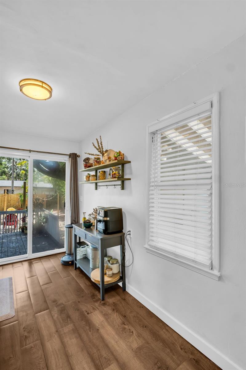 Image 18 of 38 For 3621 18th Street N