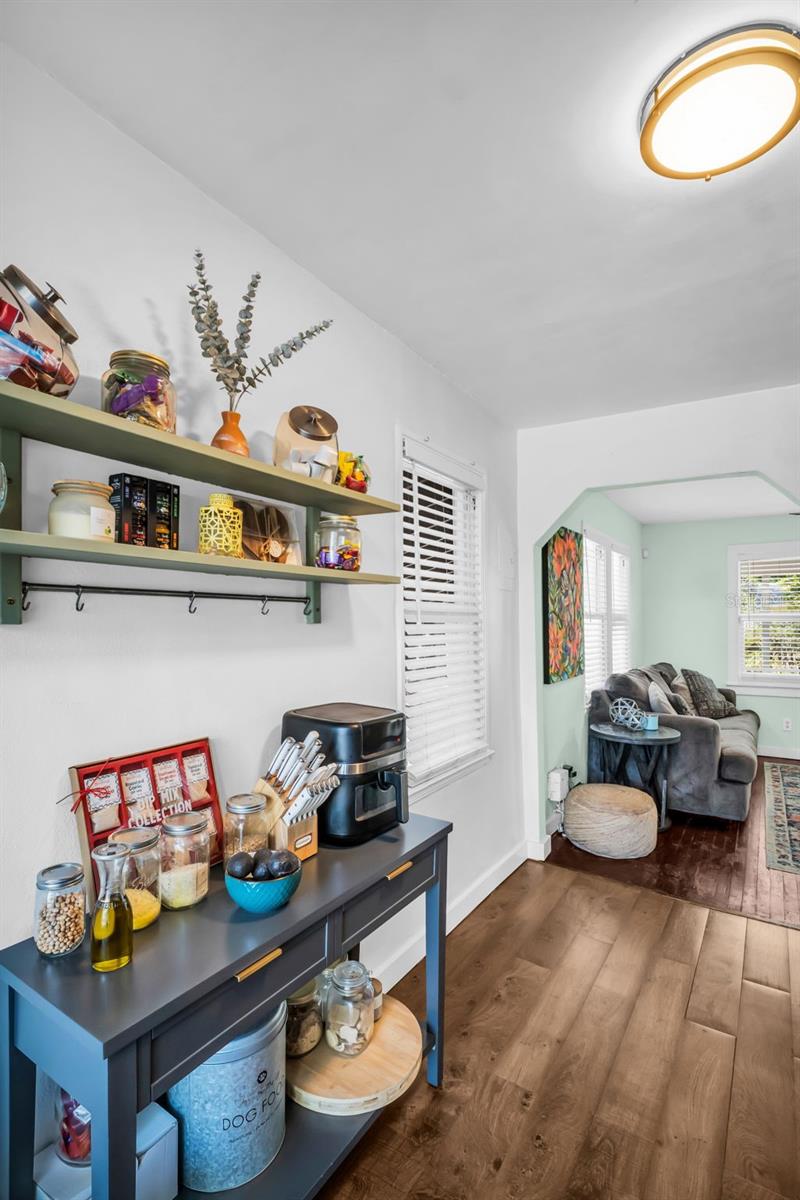 Image 19 of 38 For 3621 18th Street N