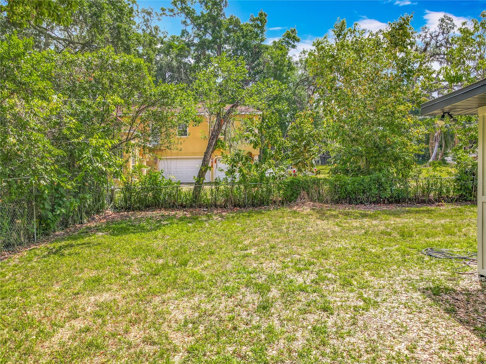 Listing photo id 45 for 6901 19th Street