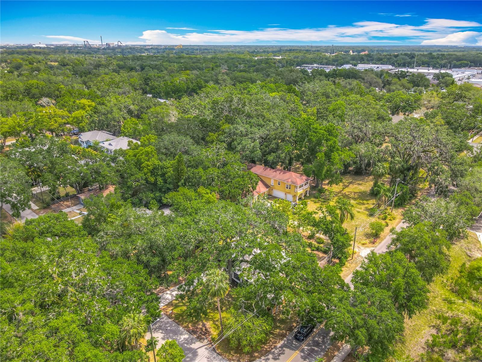 Listing photo id 3 for 6901 19th Street