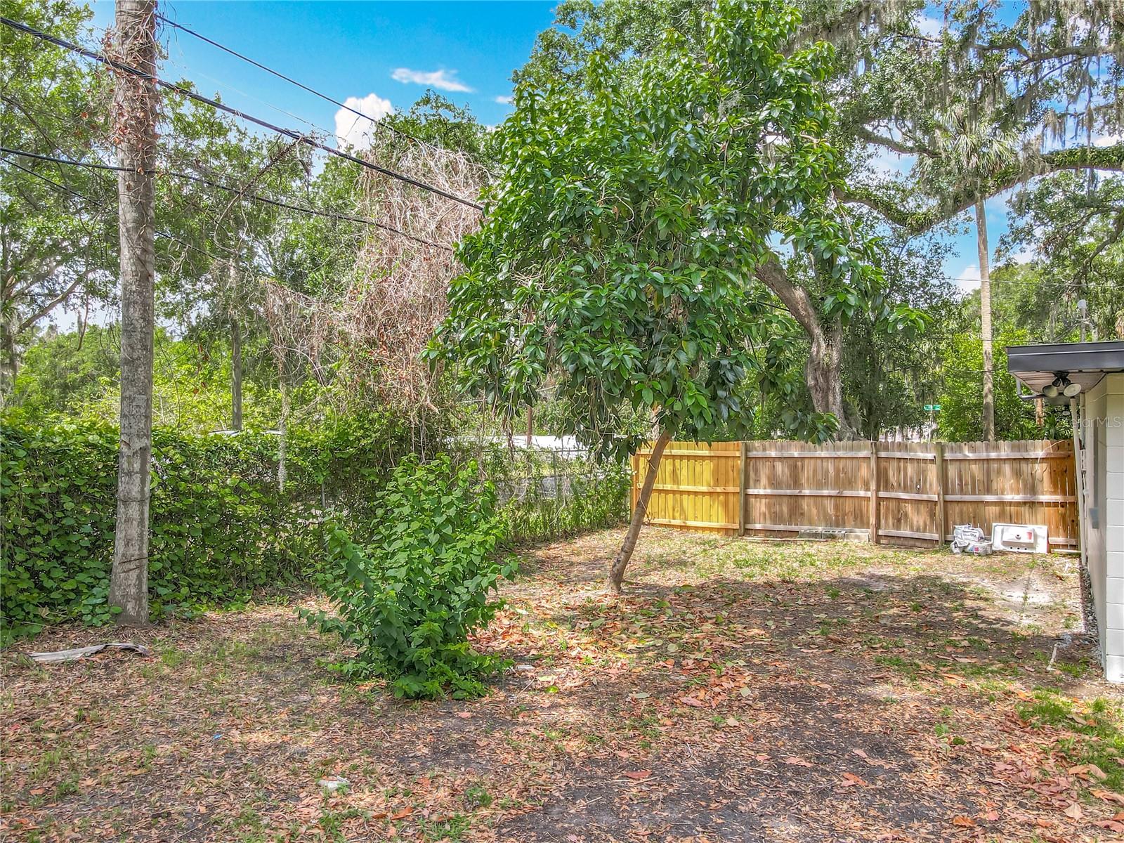 Listing photo id 49 for 6901 19th Street