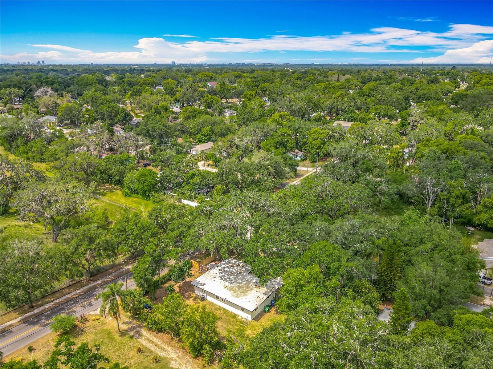 Listing photo id 56 for 6901 19th Street