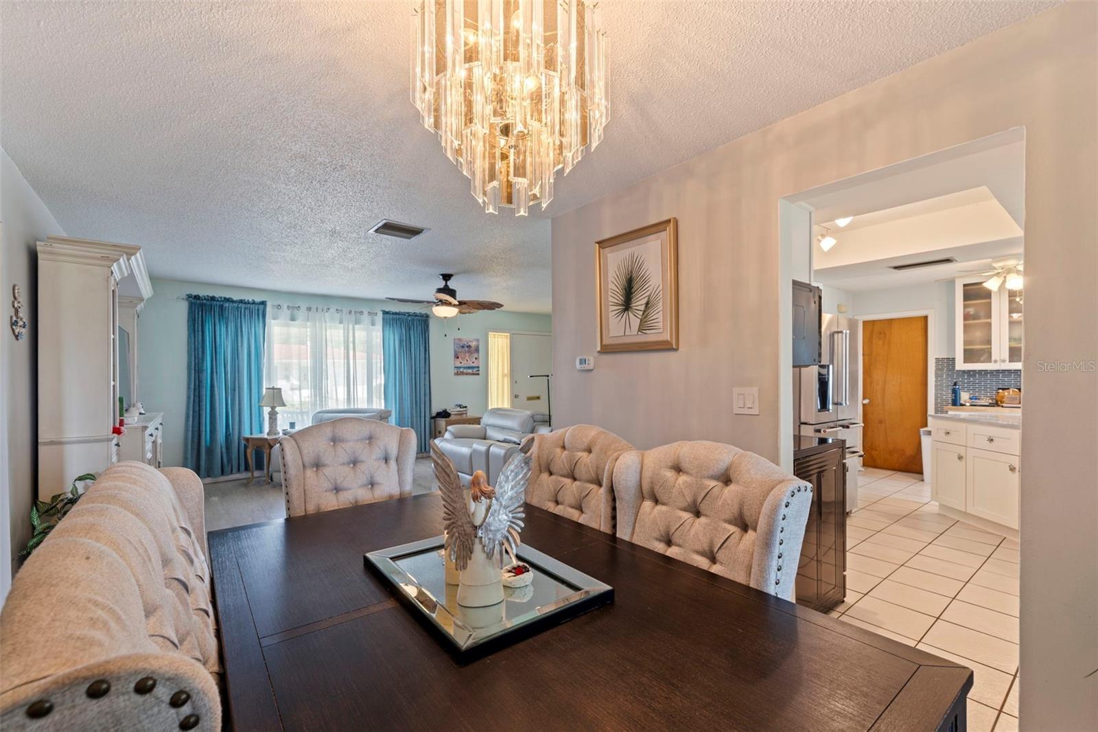 Listing photo id 8 for 9511 45th Street N 9511