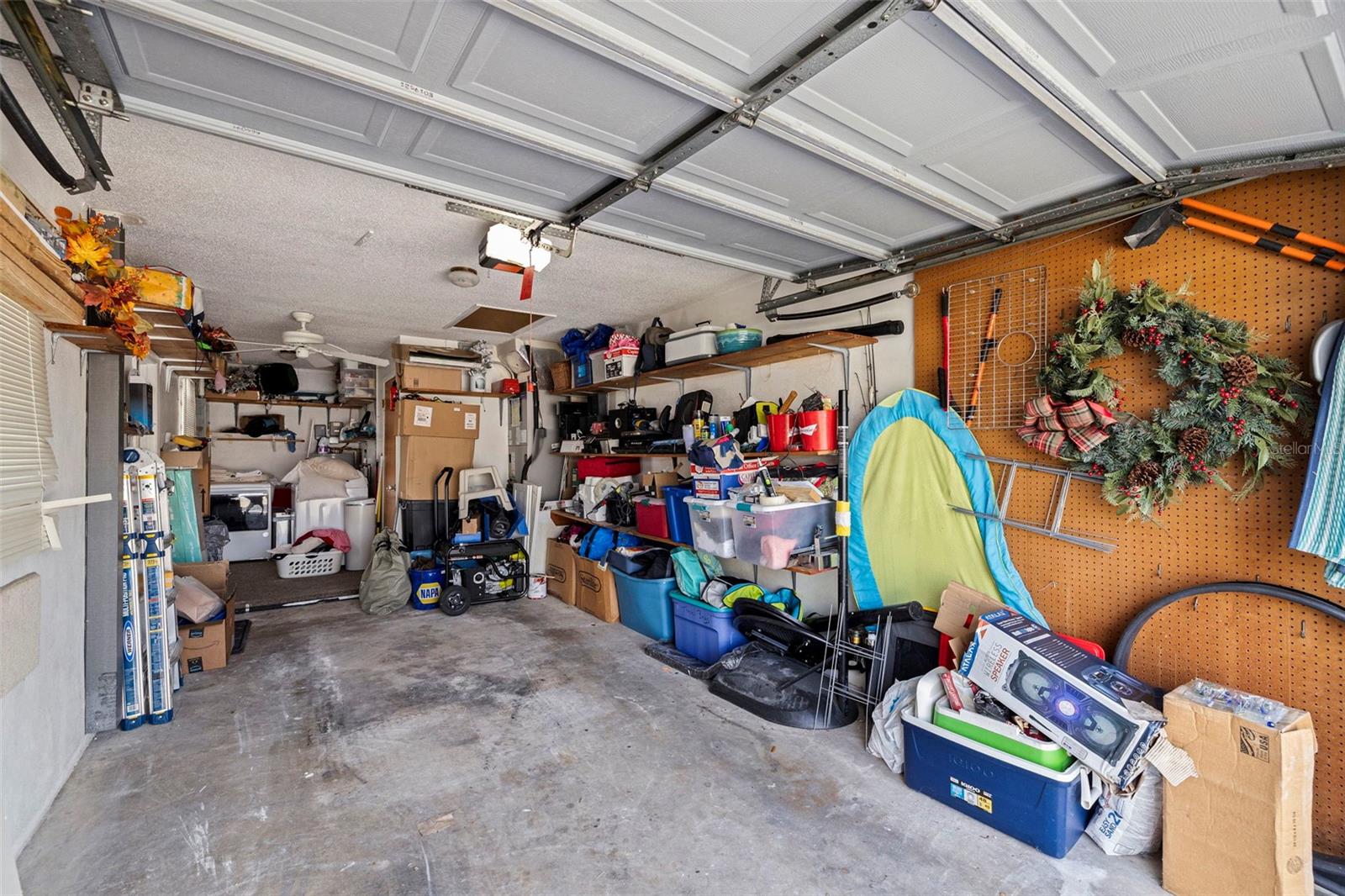 Listing photo id 23 for 9511 45th Street N 9511