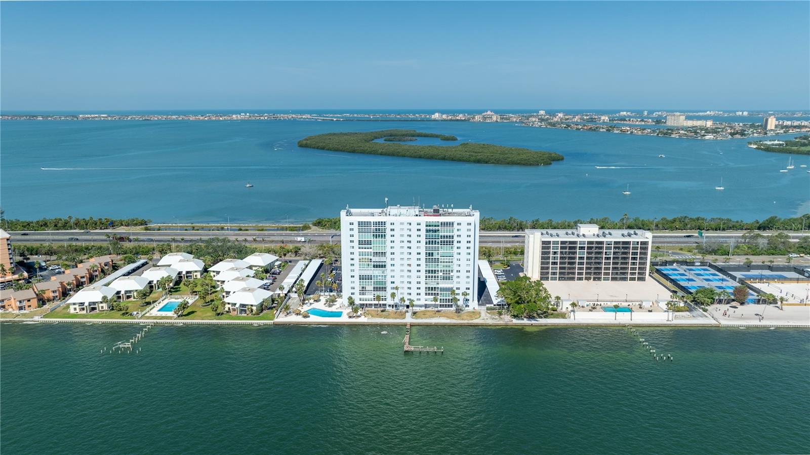 Details for 7200 Sunshine Skyway Lane S 4b, ST PETERSBURG, FL 33711