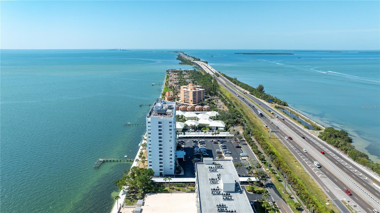 Image 51 of 60 For 7200 Sunshine Skyway Lane S 4b