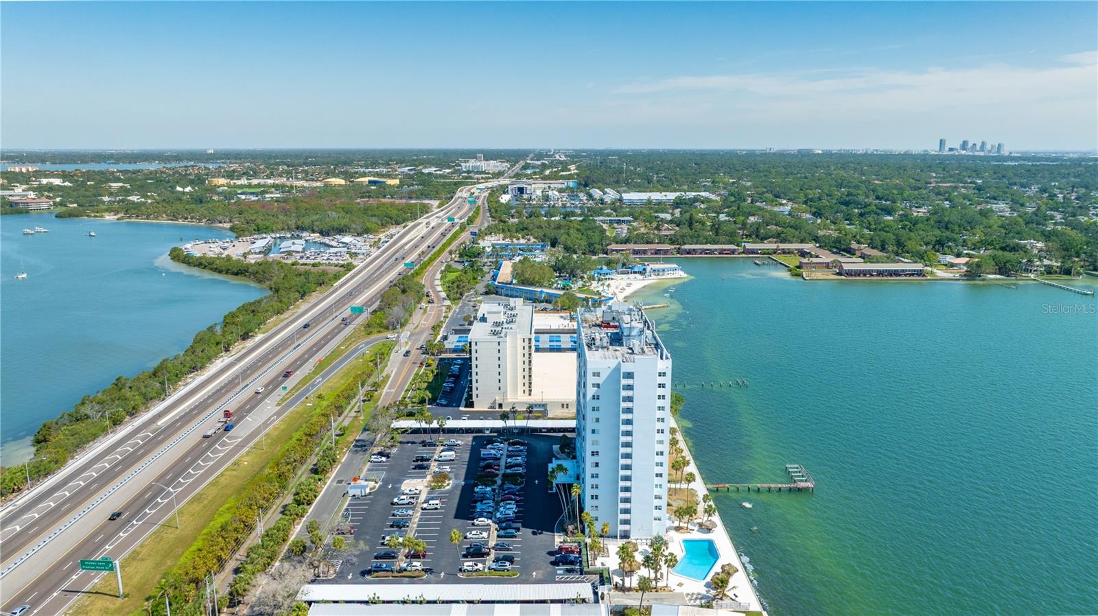 Image 52 of 60 For 7200 Sunshine Skyway Lane S 4b