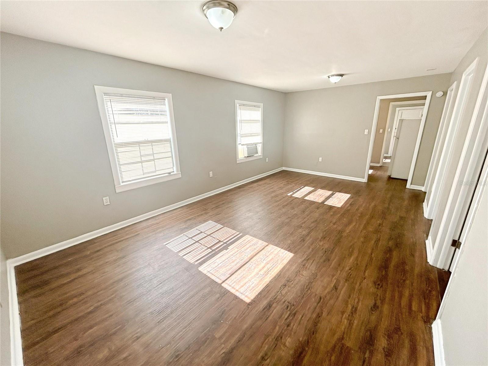 Image 3 of 10 For 622 15th Street