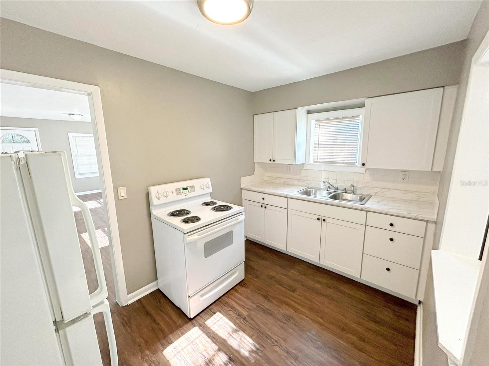 Image 4 of 10 For 622 15th Street