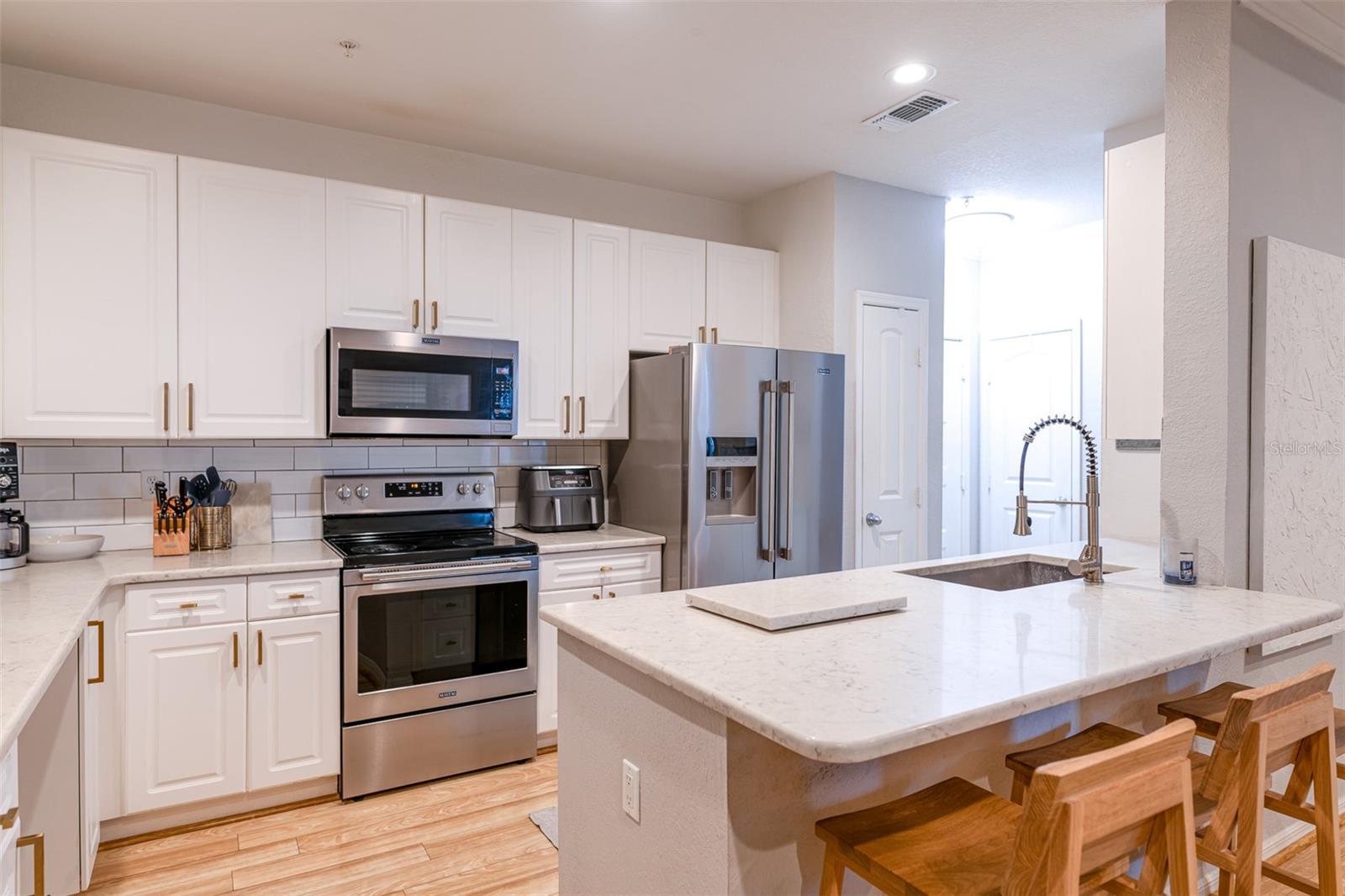 Image 10 of 36 For 4221 Spruce Street 2422