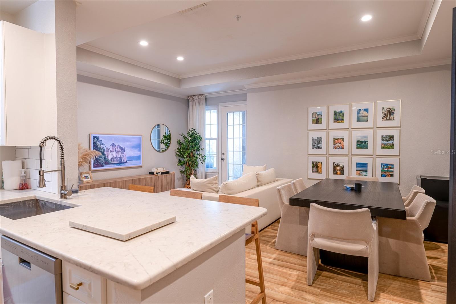 Image 11 of 36 For 4221 Spruce Street 2422