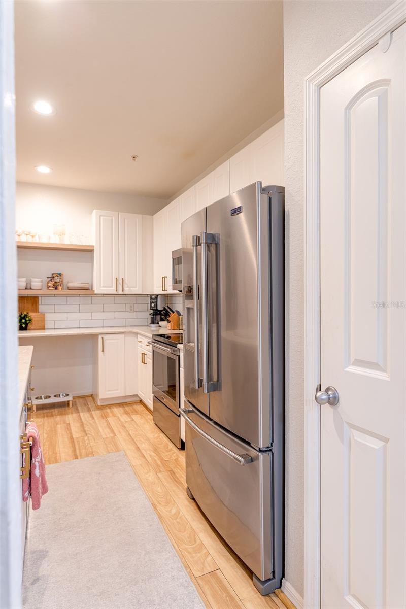 Image 23 of 36 For 4221 Spruce Street 2422