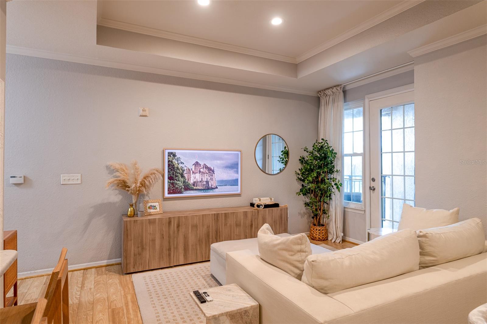 Image 5 of 36 For 4221 Spruce Street 2422
