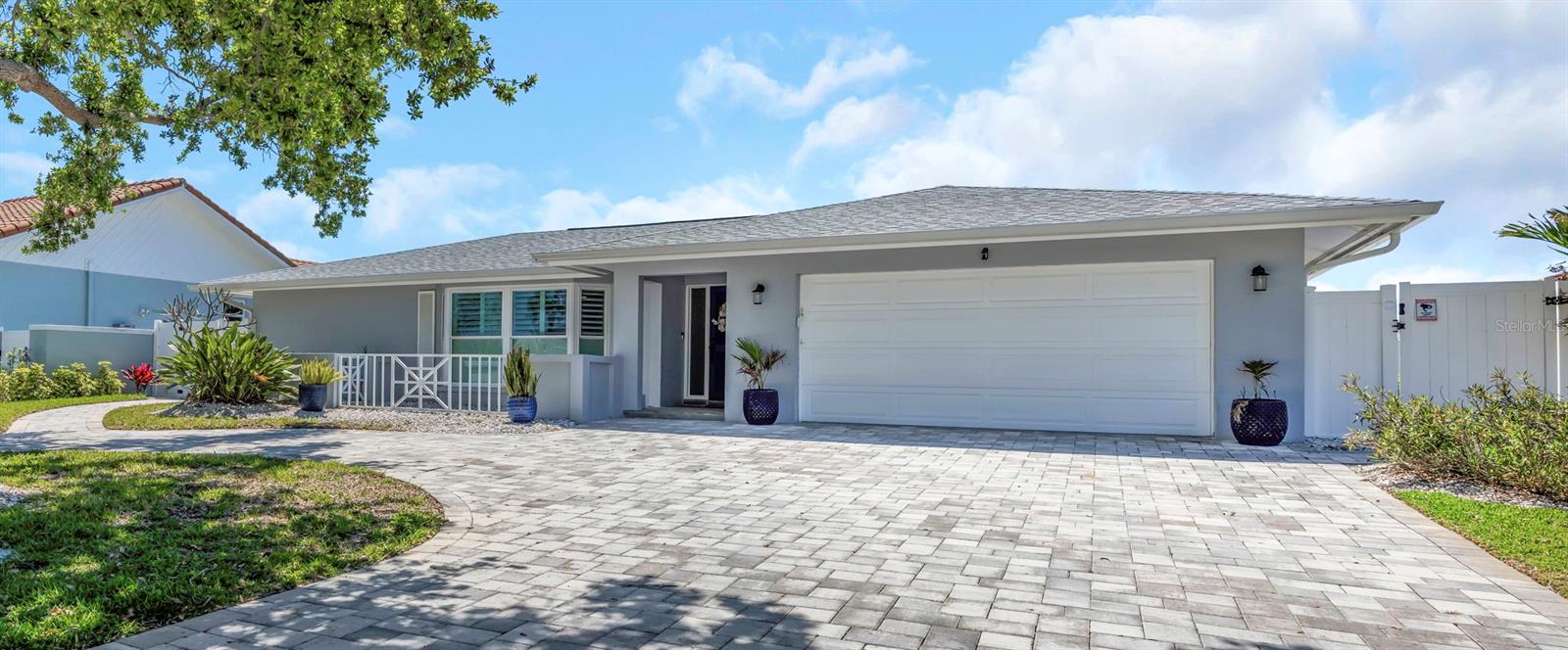 Details for 318 Belle Isle Avenue, BELLEAIR BEACH, FL 33786