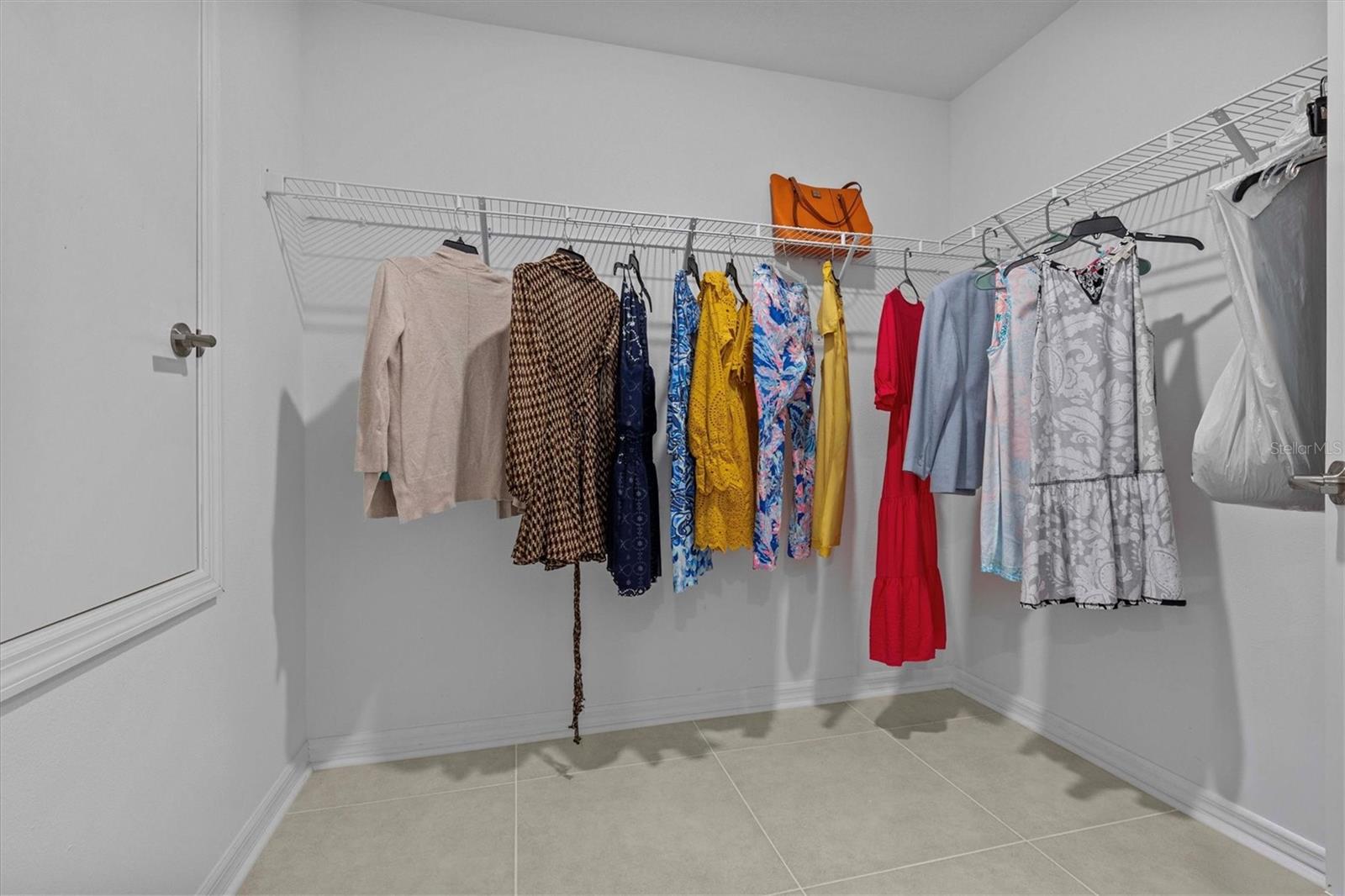 Image 17 of 41 For 10433 Alder Green Drive
